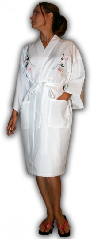  Кимоно "Икебана" с вышивкой на подкладке. 